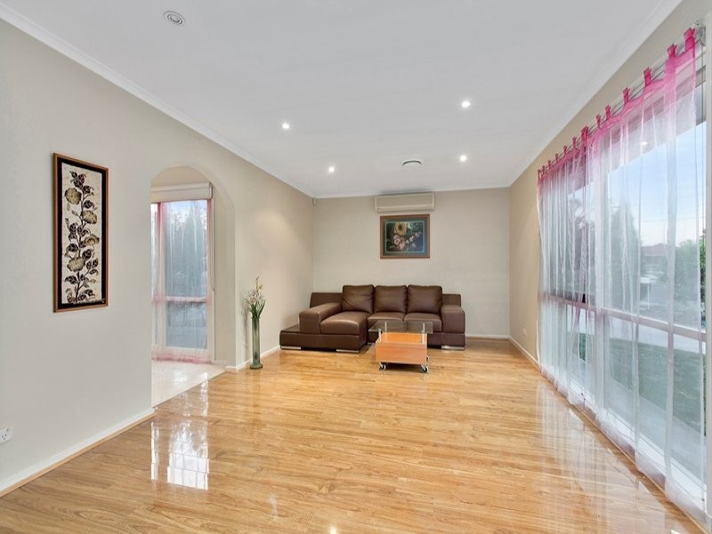 1/4 Riseley Court, Keysborough VIC 3173