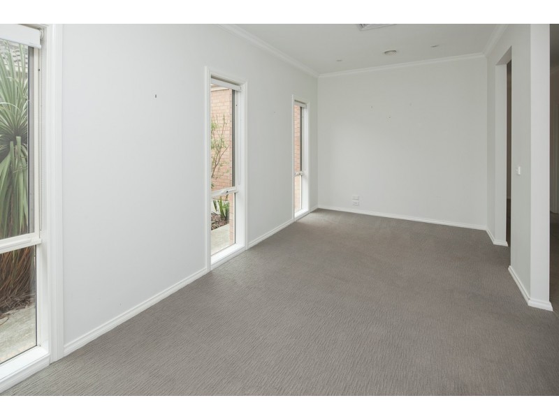 2/4 Riseley Court, Keysborough VIC 3173