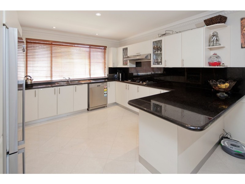 1 Sherwood Crescent, Dandenong North VIC 3175