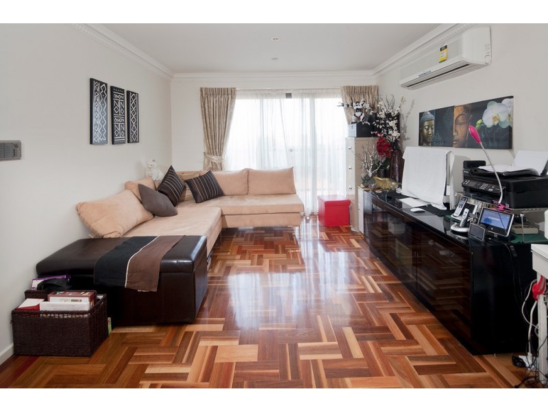 1 Sherwood Crescent, Dandenong North VIC 3175
