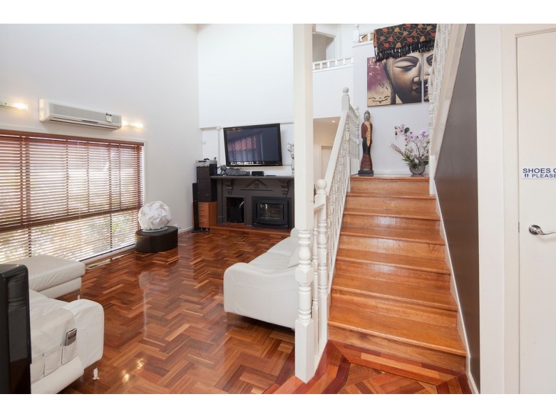 1 Sherwood Crescent, Dandenong North VIC 3175