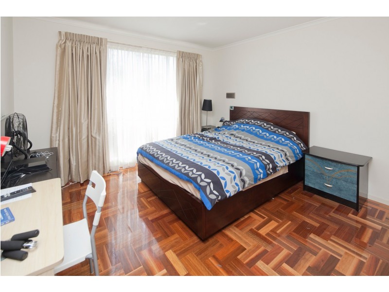 1 Sherwood Crescent, Dandenong North VIC 3175