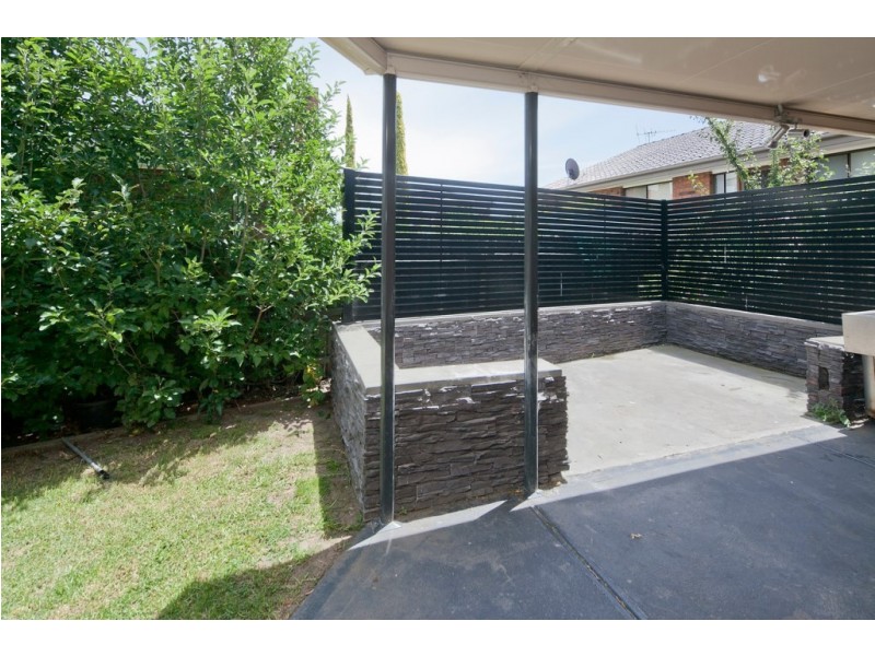 1 Sherwood Crescent, Dandenong North VIC 3175