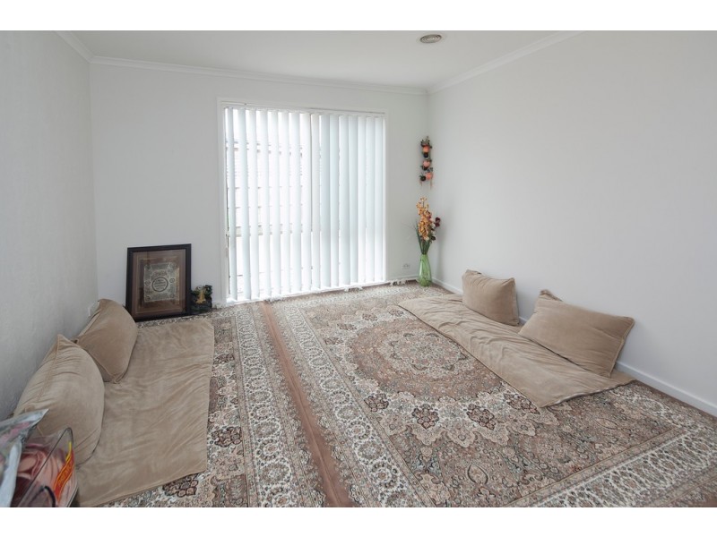 31 Breamlea Way, Cranbourne West VIC 3977