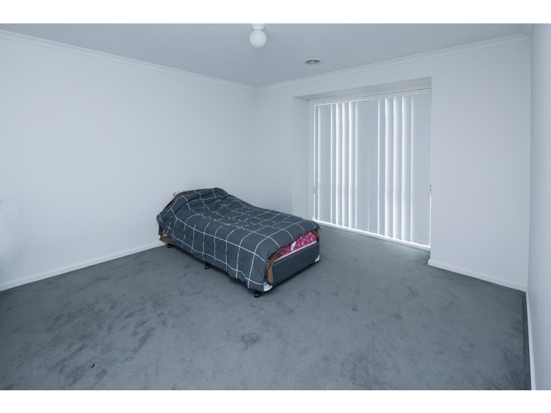 31 Breamlea Way, Cranbourne West VIC 3977