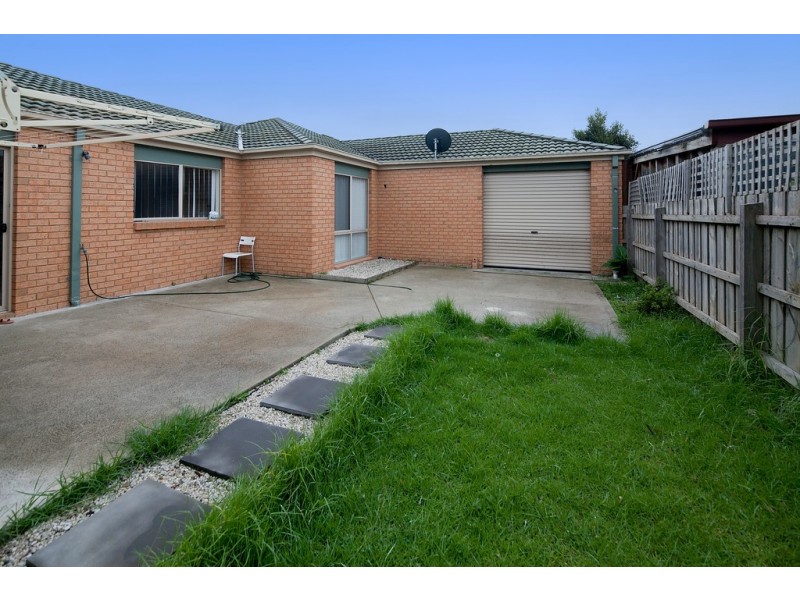 31 Breamlea Way, Cranbourne West VIC 3977