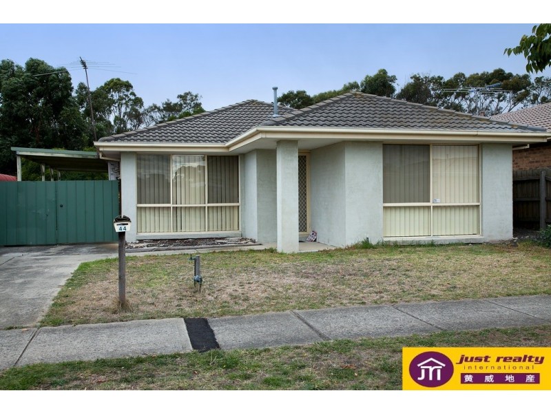 44 The Parkway, Hampton Park VIC 3976
