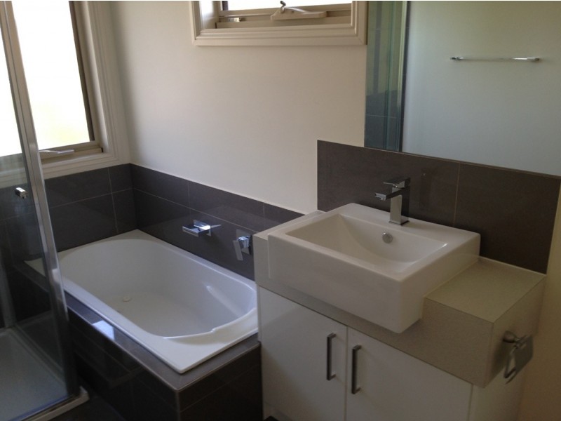 2/39 MacPherson Street, Dandenong VIC 3175