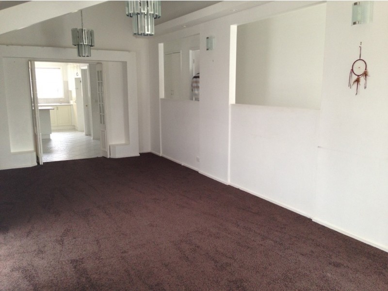 61 Essex Park Drive, Endeavour Hills VIC 3802