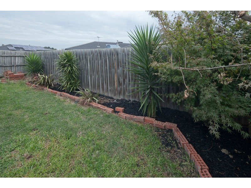 45 Melzak Way, Berwick VIC 3806