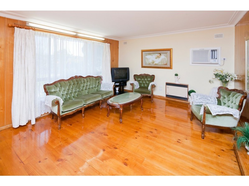 9 Maurice St, Dandenong VIC 3175