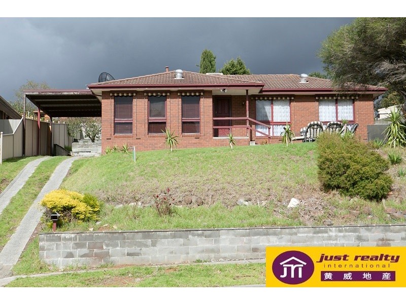 34 Scotsburn Way, Endeavour Hills VIC 3802