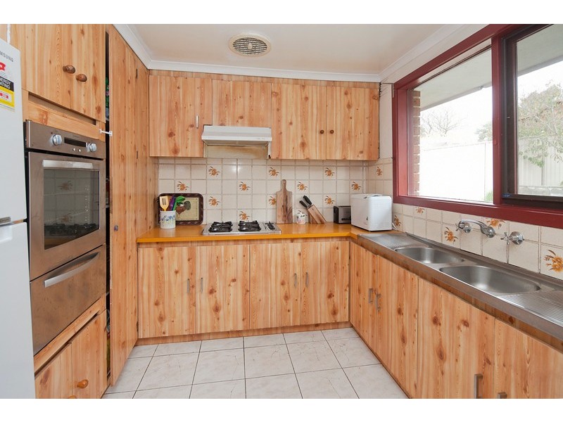 34 Scotsburn Way, Endeavour Hills VIC 3802