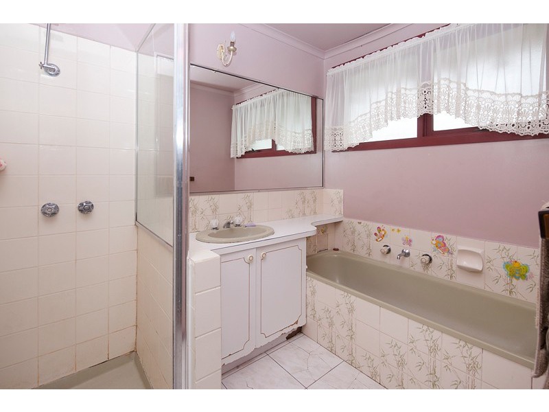 34 Scotsburn Way, Endeavour Hills VIC 3802