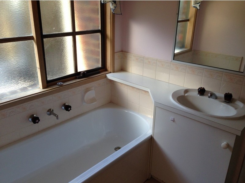 13 Archibald Ave, Narre Warren VIC 3805