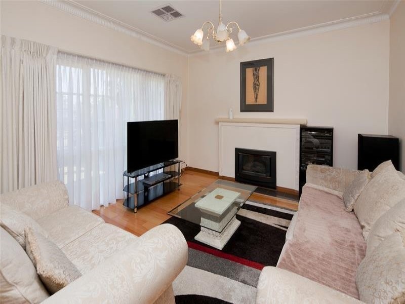 21 Edith Street, Dandenong VIC 3175