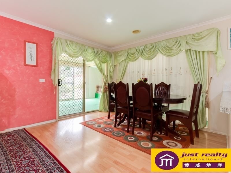 10 Mariner Close, Cranbourne North VIC 3977