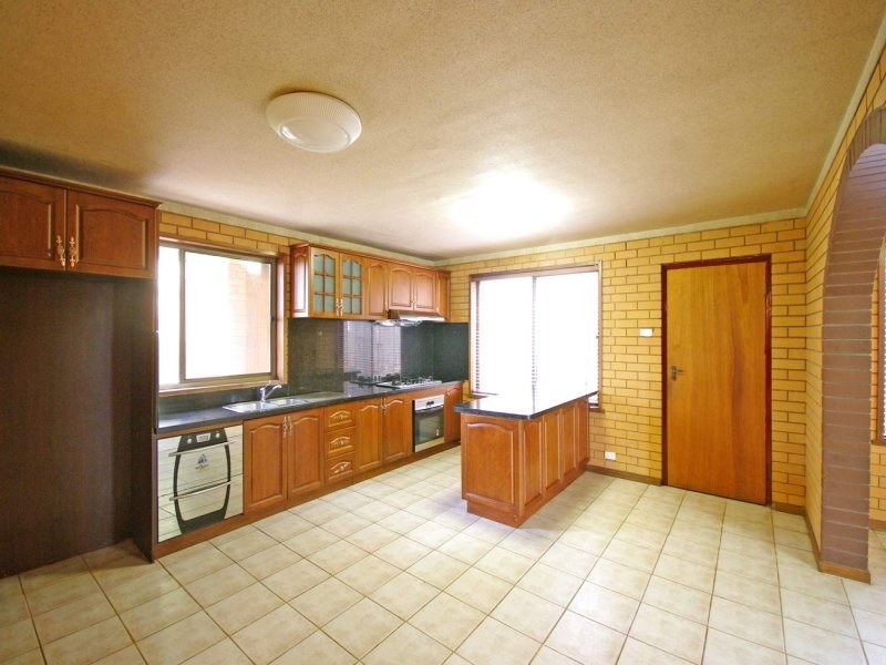 7 Gray Close, Endeavour Hills VIC 3802