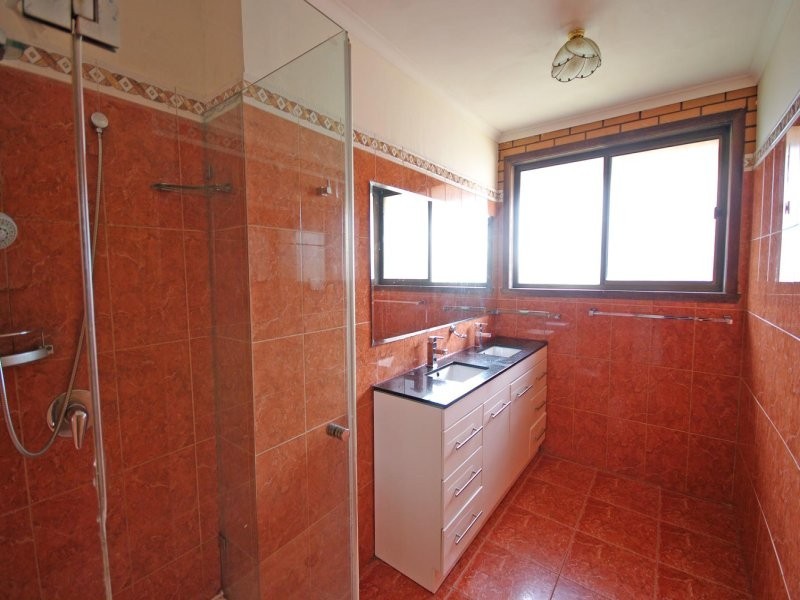 7 Gray Close, Endeavour Hills VIC 3802