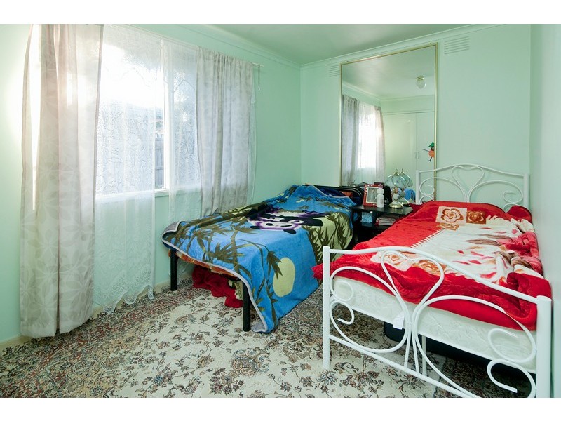 2/5 Rhoden Court, Dandenong North VIC 3175