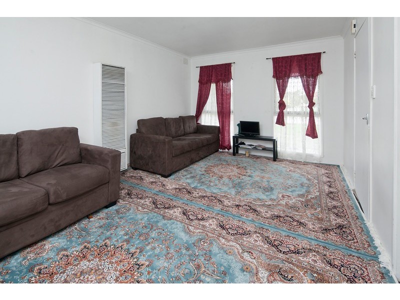 4/2a Canberra Ave, Dandenong South VIC 3175