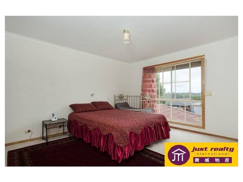 13 Eastbury Court, Narre Warren South VIC 3805