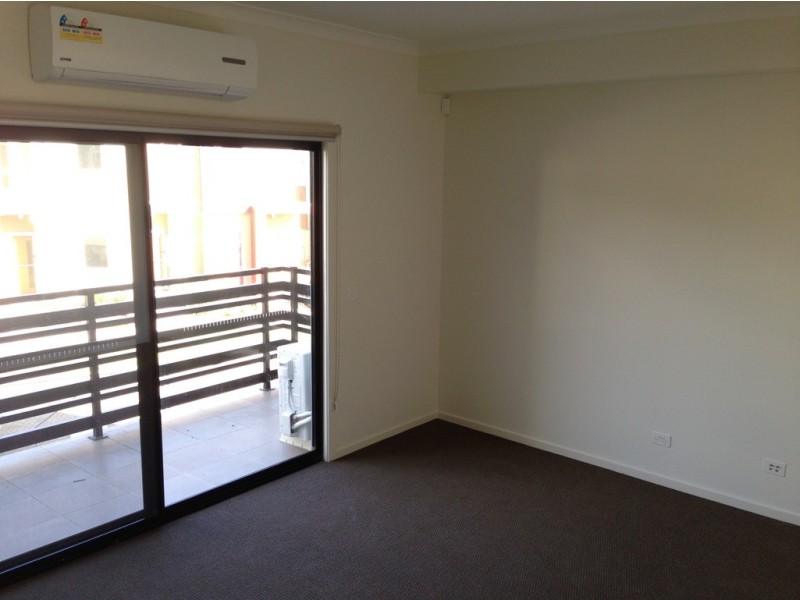 10 Huckson Street, Dandenong VIC 3175