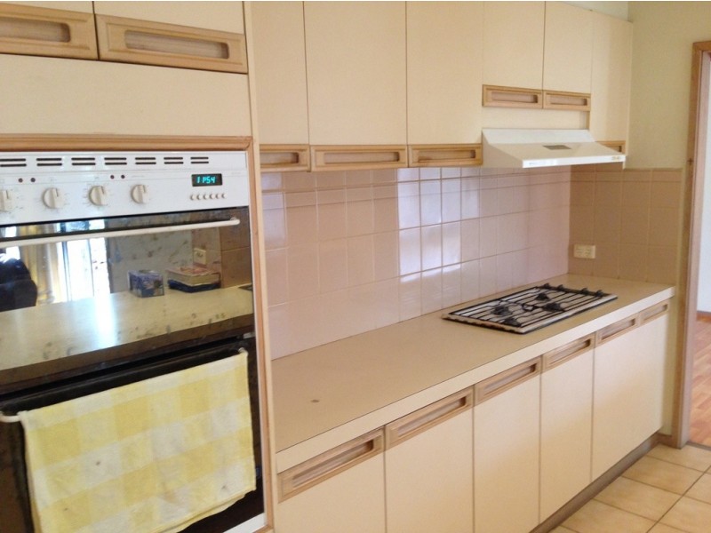 4 Cypress Court, Cranbourne North VIC 3977