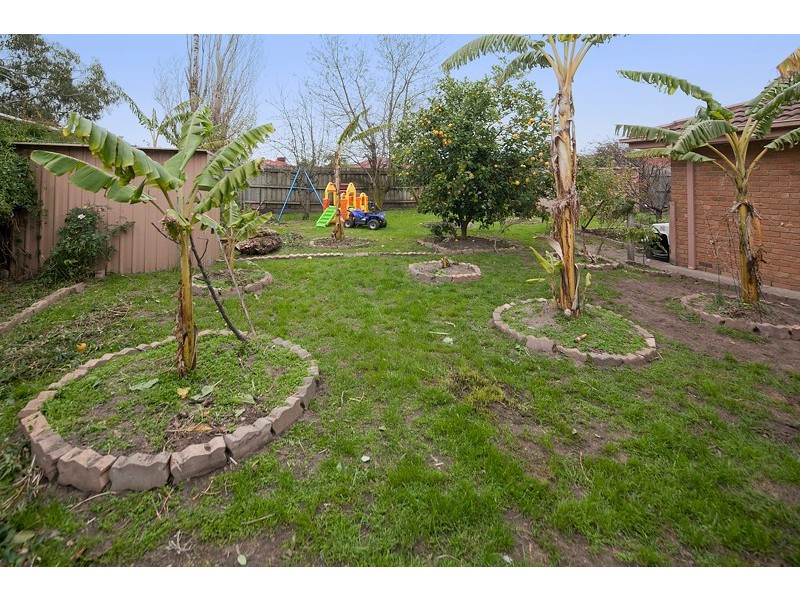 4 Cypress Court, Cranbourne North VIC 3977