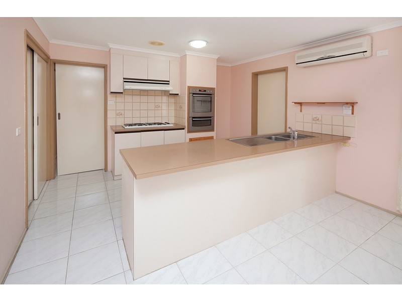 354 James Cook Drive, Endeavour Hills VIC 3802