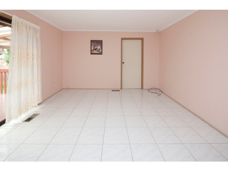 354 James Cook Drive, Endeavour Hills VIC 3802