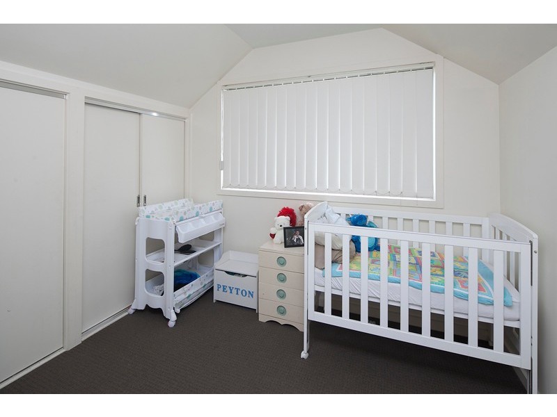 1/11 Laburnum Grove, Doveton VIC 3177