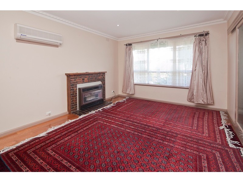 27 Doveton Ave, Doveton VIC 3177