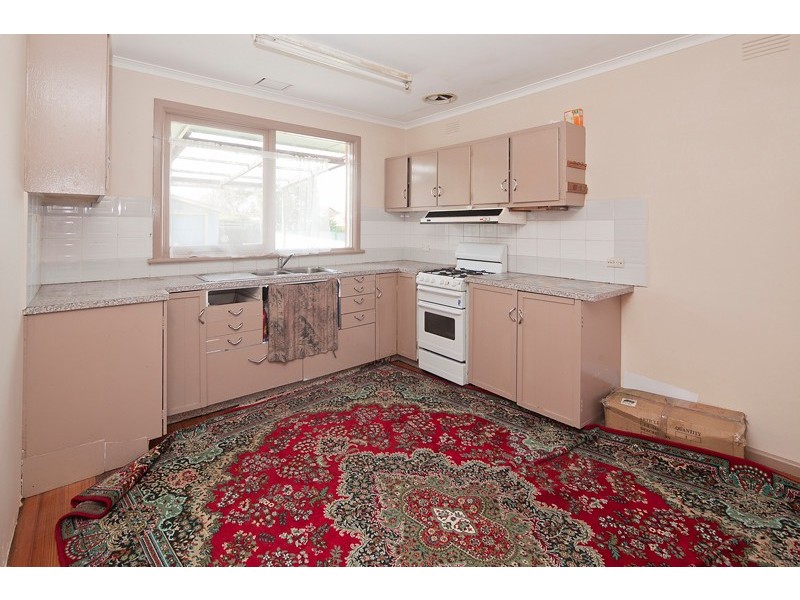 27 Doveton Ave, Eumemmerring VIC 3177