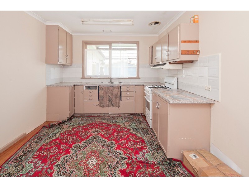 27 Doveton Ave, Eumemmerring VIC 3177