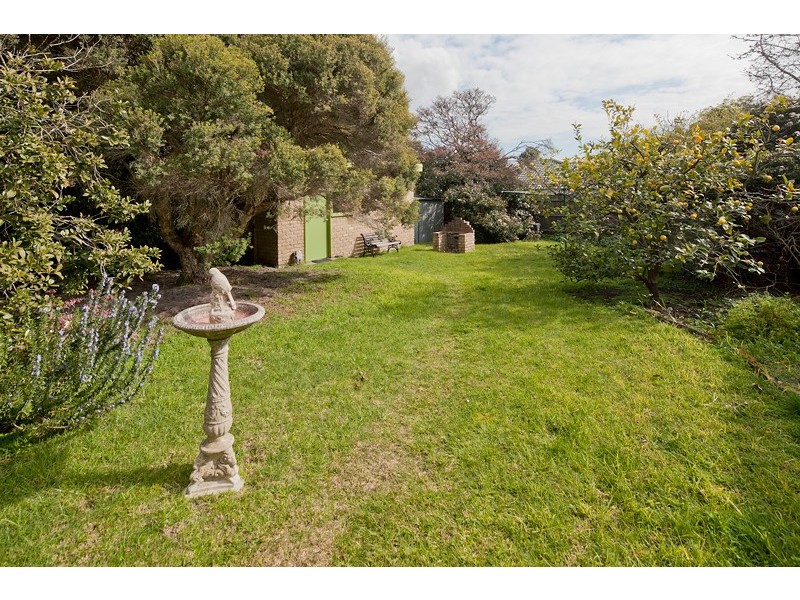 57 Hillcrest Road, Frankston VIC 3199