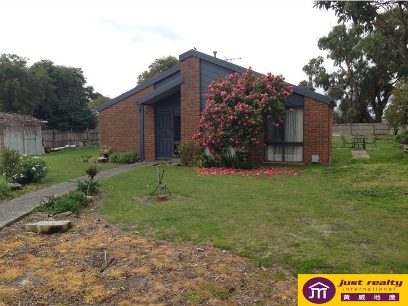 12 Cypress Ct, Cranbourne North VIC 3977