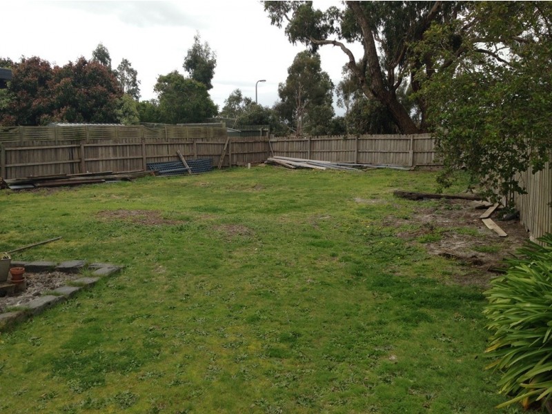 12 Cypress Ct, Cranbourne North VIC 3977