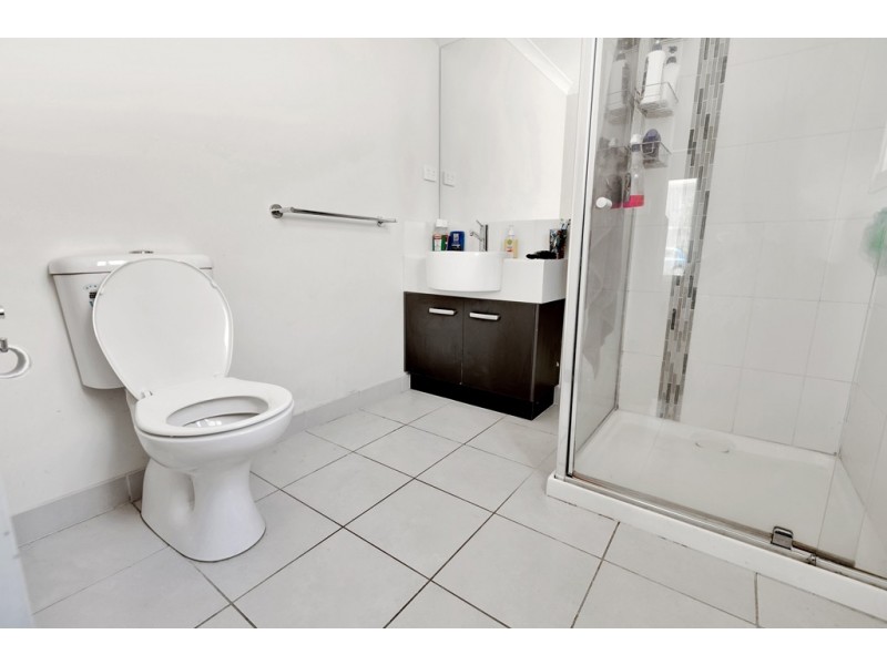 38 Hal Porter Terrace, Lynbrook VIC 3975