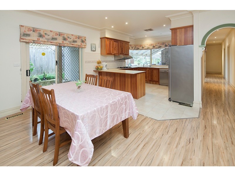 12 Milparinka Way, Berwick VIC 3806