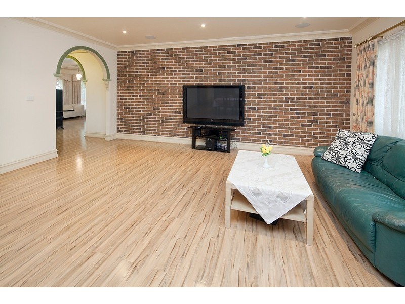 12 Milparinka Way, Berwick VIC 3806