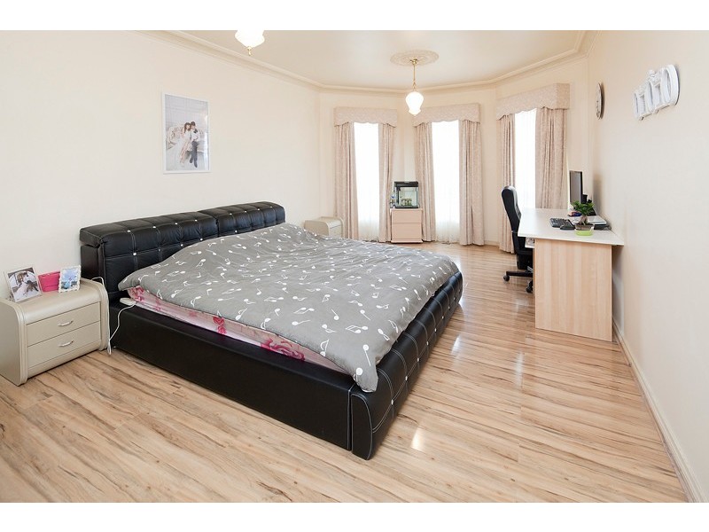 12 Milparinka Way, Berwick VIC 3806
