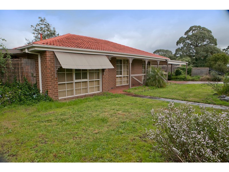 26 Cheviot Avenue, Berwick VIC 3806