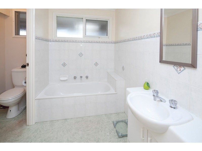 26 Cheviot Avenue, Berwick VIC 3806