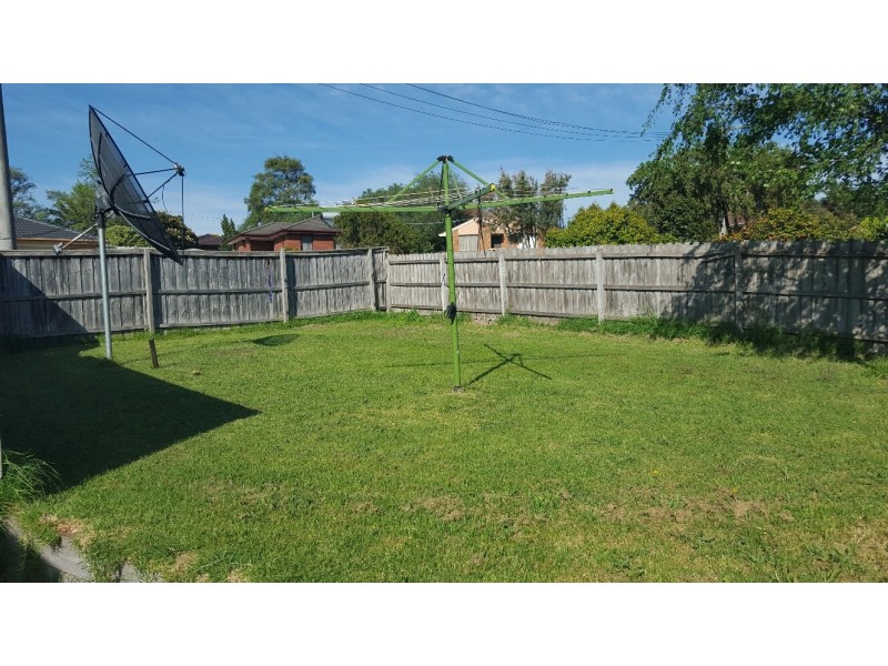 11 Cheryl Ct, Hampton Park VIC 3976