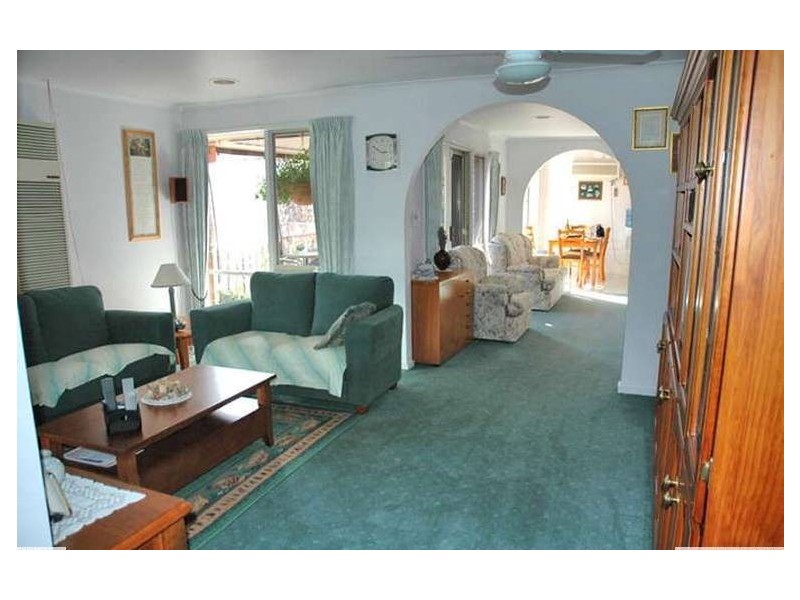 35 Elizabeth Street, Cranbourne North VIC 3977