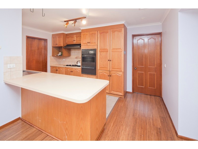 14 Tamarisk Road, Narre Warren VIC 3805