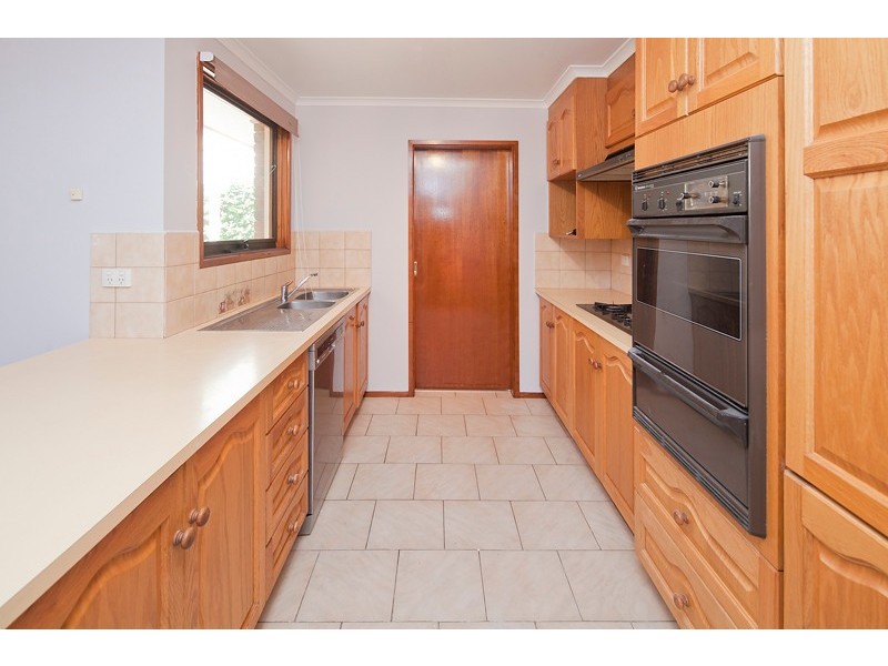 14 Tamarisk Road, Narre Warren VIC 3805