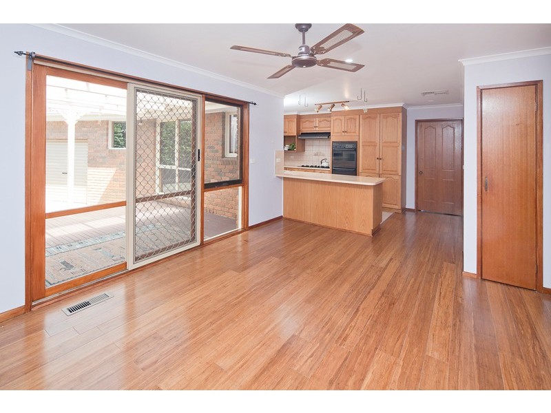 14 Tamarisk Road, Narre Warren VIC 3805