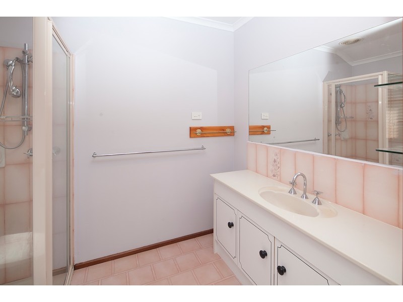 14 Tamarisk Road, Narre Warren VIC 3805